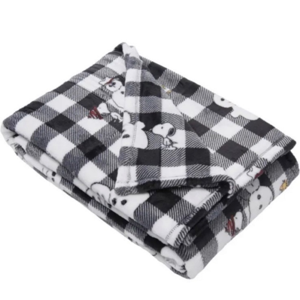 NWT - Peanuts Snoopy Velvet Soft Plush Throw Blanket 50” x 70"